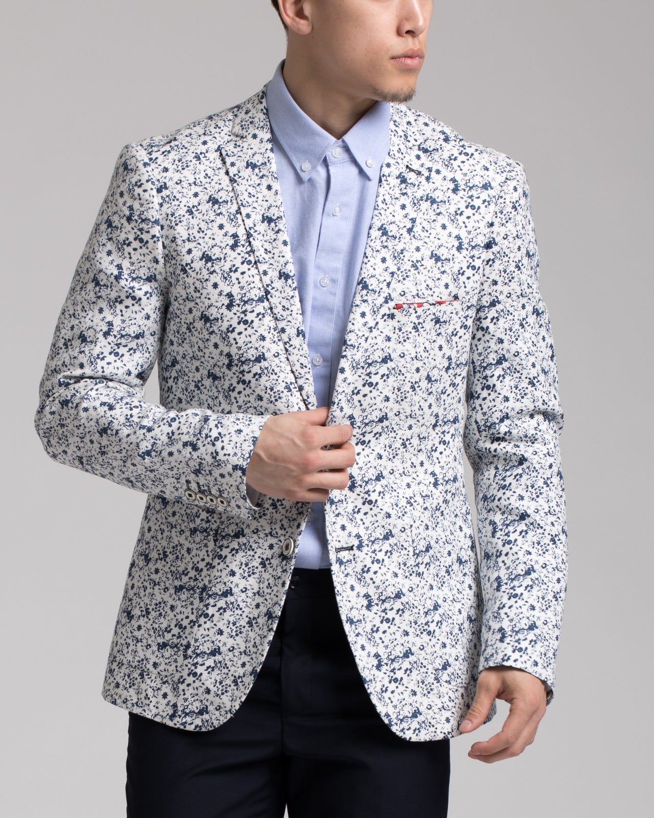 Dover Notch Jacket - Color: White & Blue Floral | White