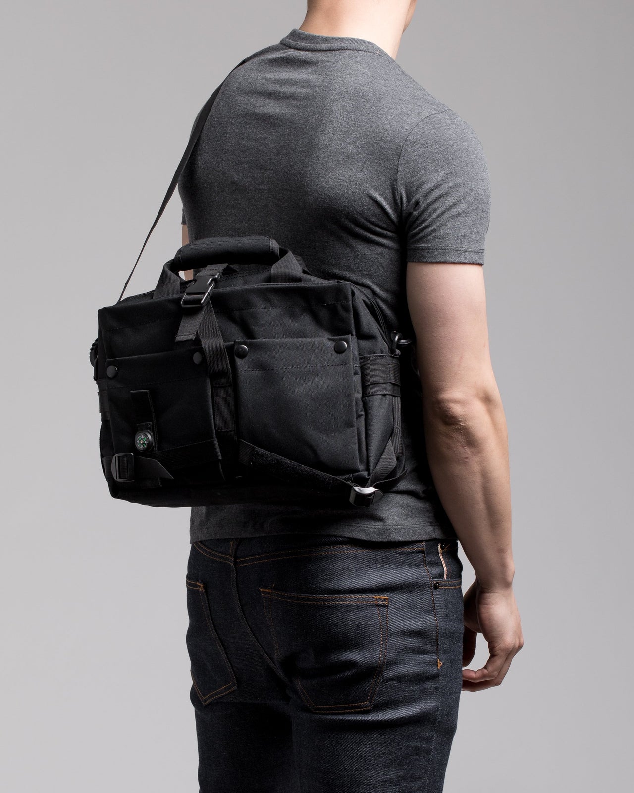Messenger Bag - Color: Black | Black