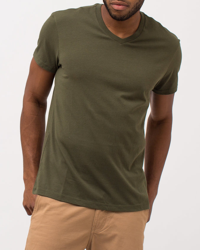 The Daily Vee - Color: Olive Night | Green