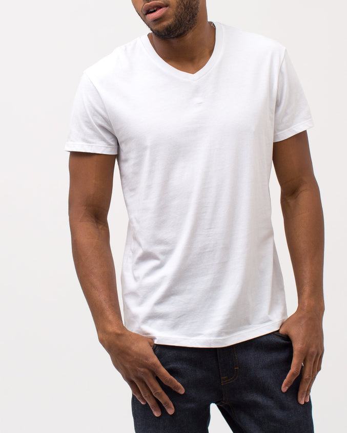 The Daily Vee - Color: White | White