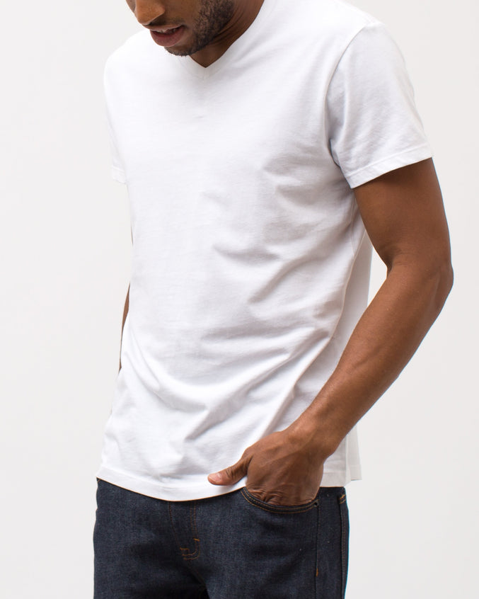 The Daily Vee - Color: White | White