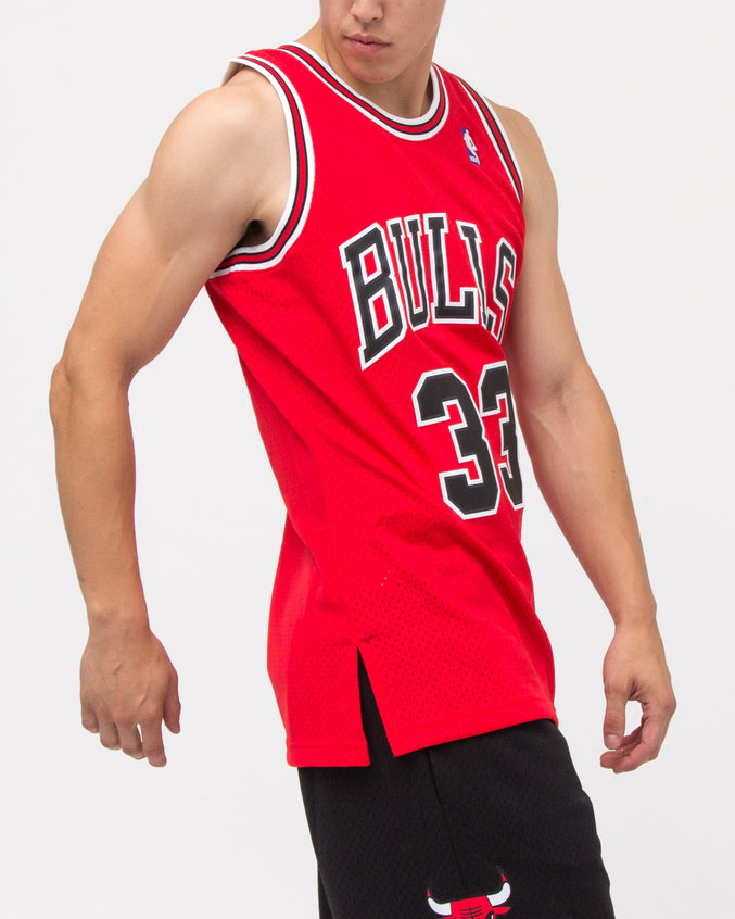 Scottie Pippen Chicago Bulls Swingman Jersey - Color: Red | Red