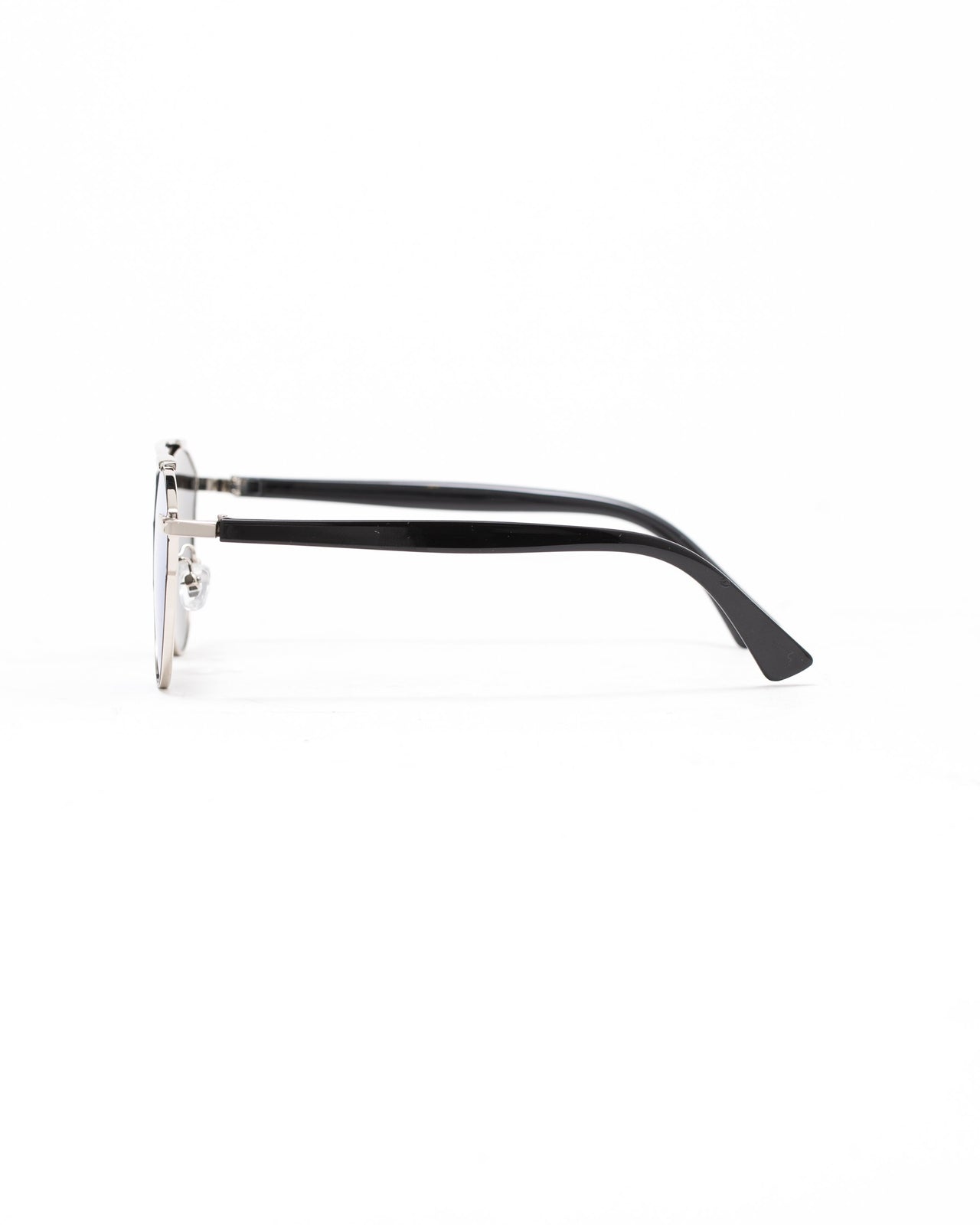 The 90 102 Sunglasses - Color: Silver | Gray