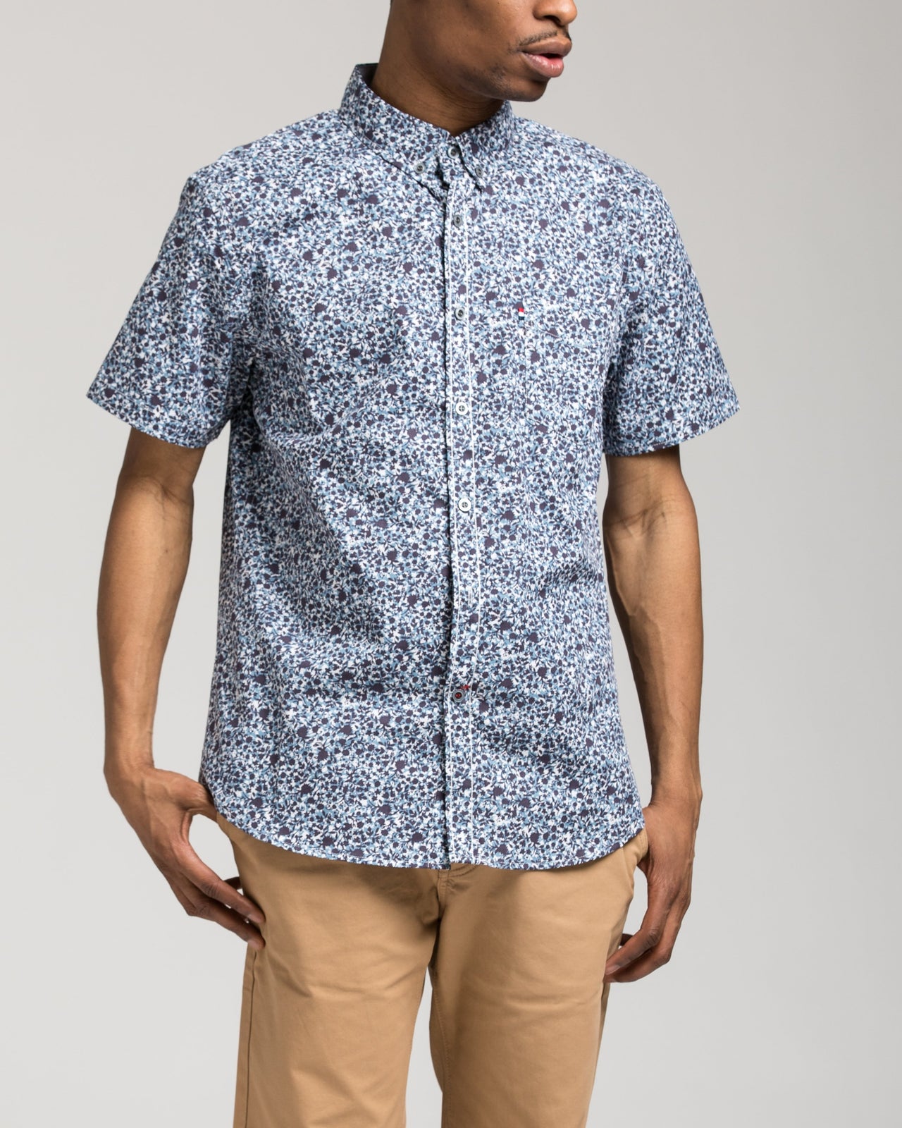 Short Sleeve Floral Shirt - Color: White/Blue | White