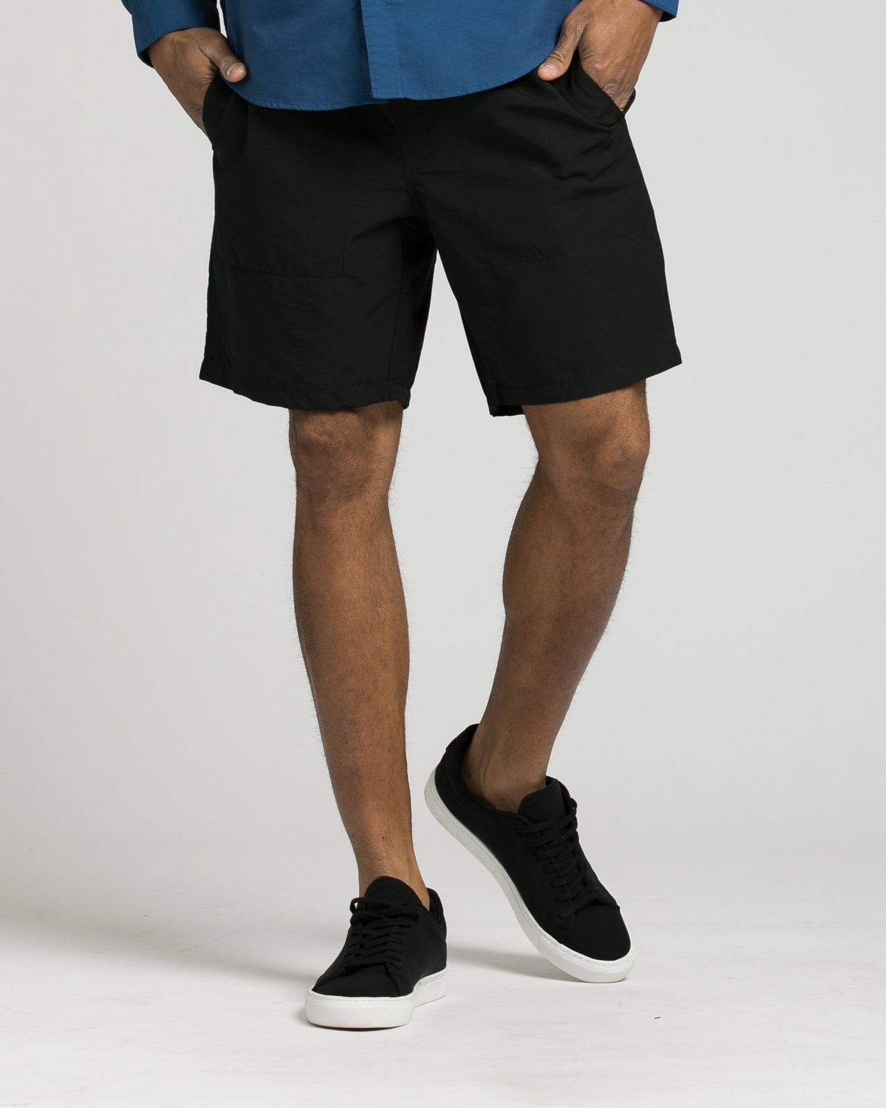 Arch Hybrid Short - Color: Rvca Black | Black