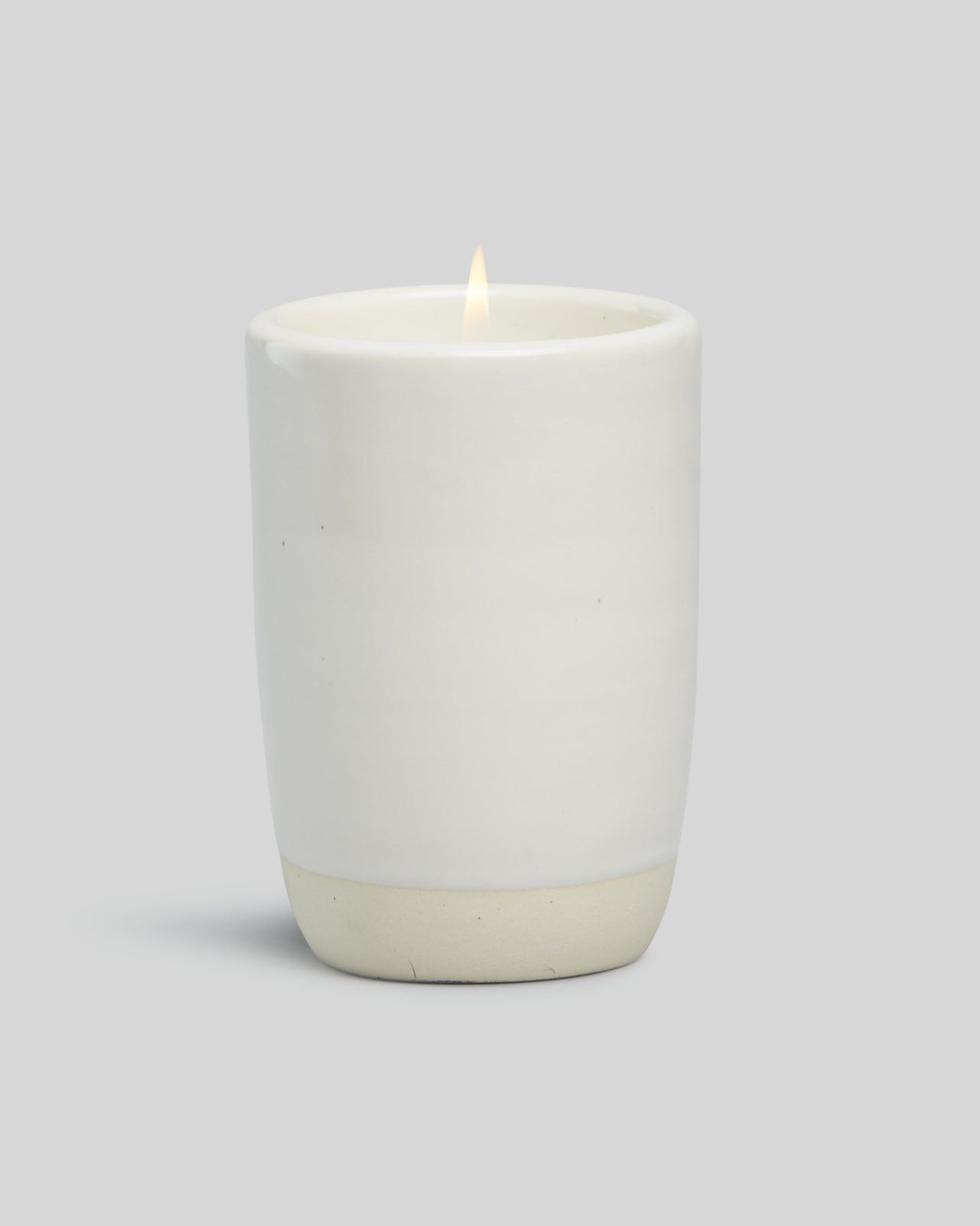 Idlywild 12 oz Candle - Color: White | White