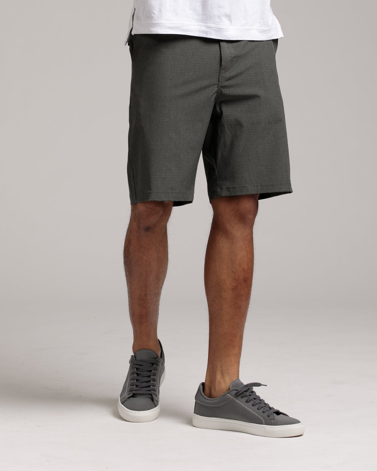 Huxley Short - Color: Gun Metal | Gray