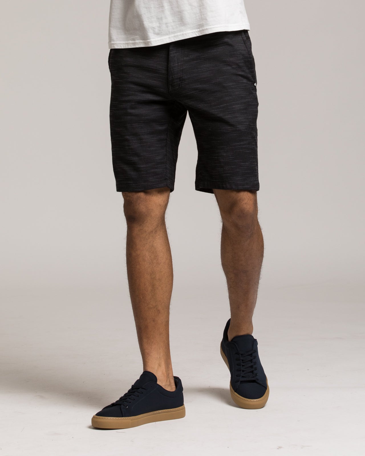 Pipeline Short - Color: Black | Black